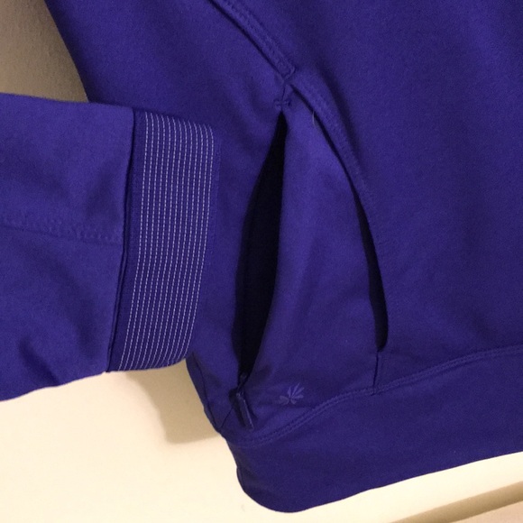 Athleta Sz Medium bright purple hoodie pull over kangaroo pocket EUC jewel tone - Picture 5 of 12